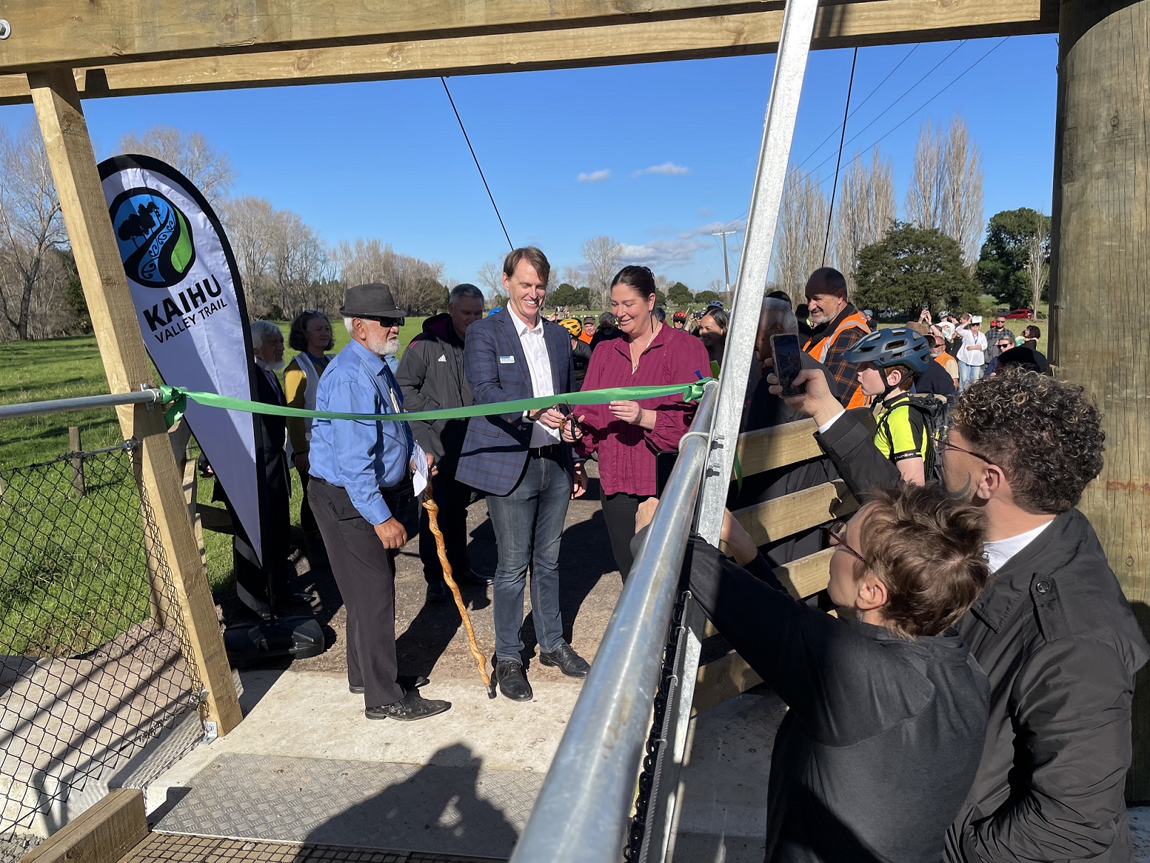 Deputy Mayor Jonathan Larsen and Hon Willow-Jean Prime officially open Stage One of the KVT